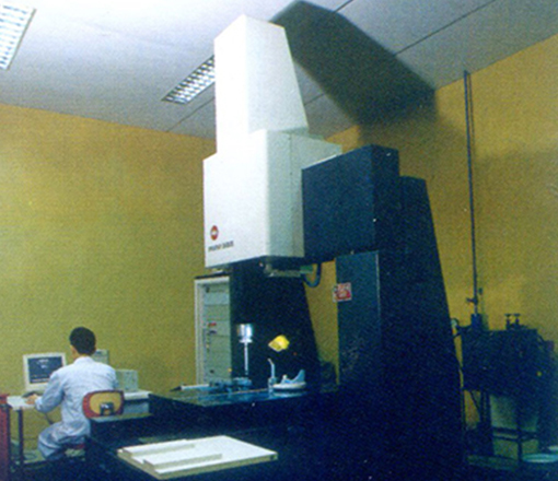 三座標(biāo)測(cè)量器
